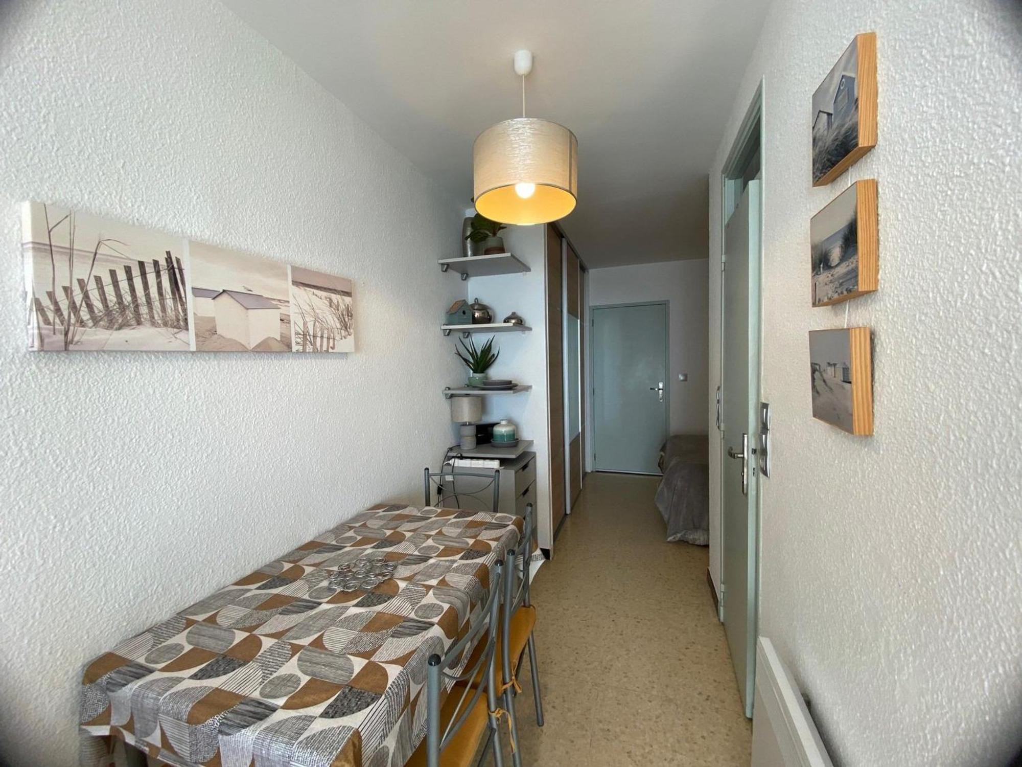 Appartement ⭐⭐ Face A L'Etang De Thau, Proche Thermes, Balcon Et Animaux Bienvenus - Fr-1-503-19 Баларюк-ле-Бен Екстериор снимка